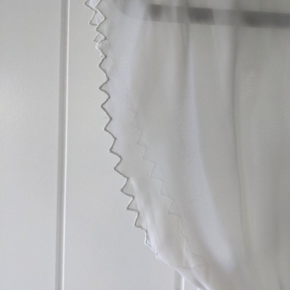 🌸 70's / 80's Vintage White Sundress w/ Embroidered Collar - Picture 4 of 12